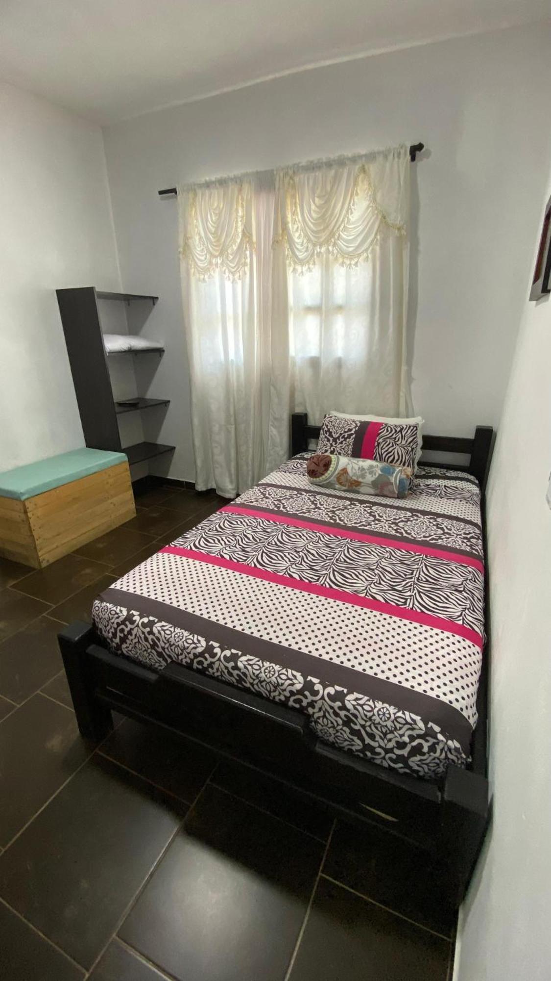 Balcones De La Casona Hotel Guatapé Екстериор снимка